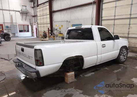 2006 Chevrolet Silverado C1500 from USA, damaged, VIN 1GCEC14X86Z137556